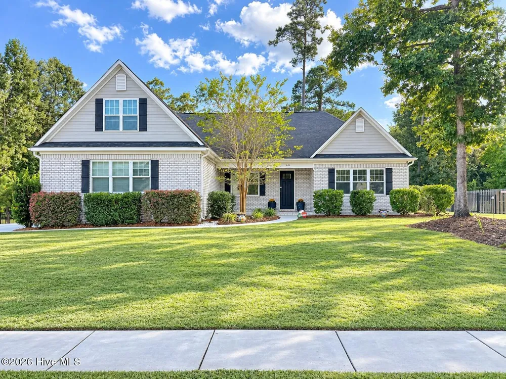 646 Crown Pointe Drive Hampstead, NC 28443