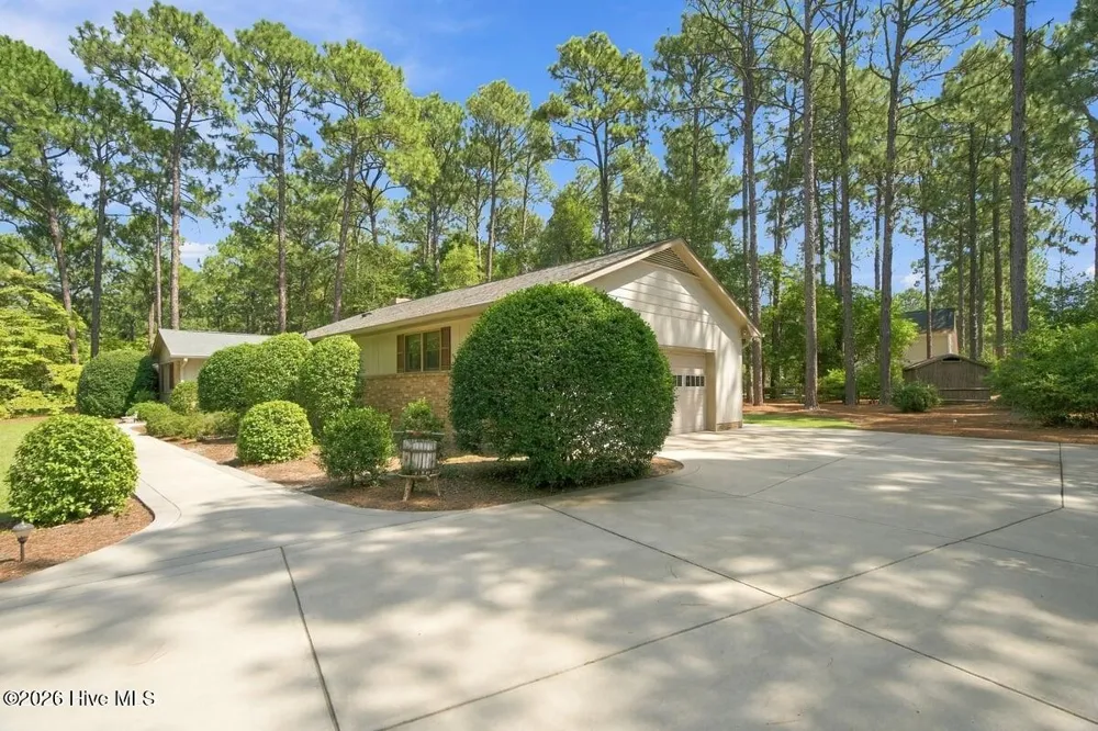 55 Birdie Drive Whispering Pines, NC 28327