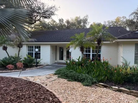 513 GARRARD DRIVE