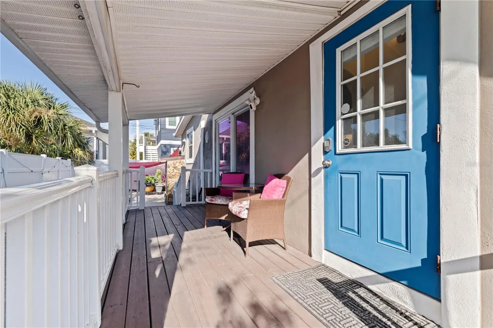 327 25TH STREET S St Petersburg, FL 33712