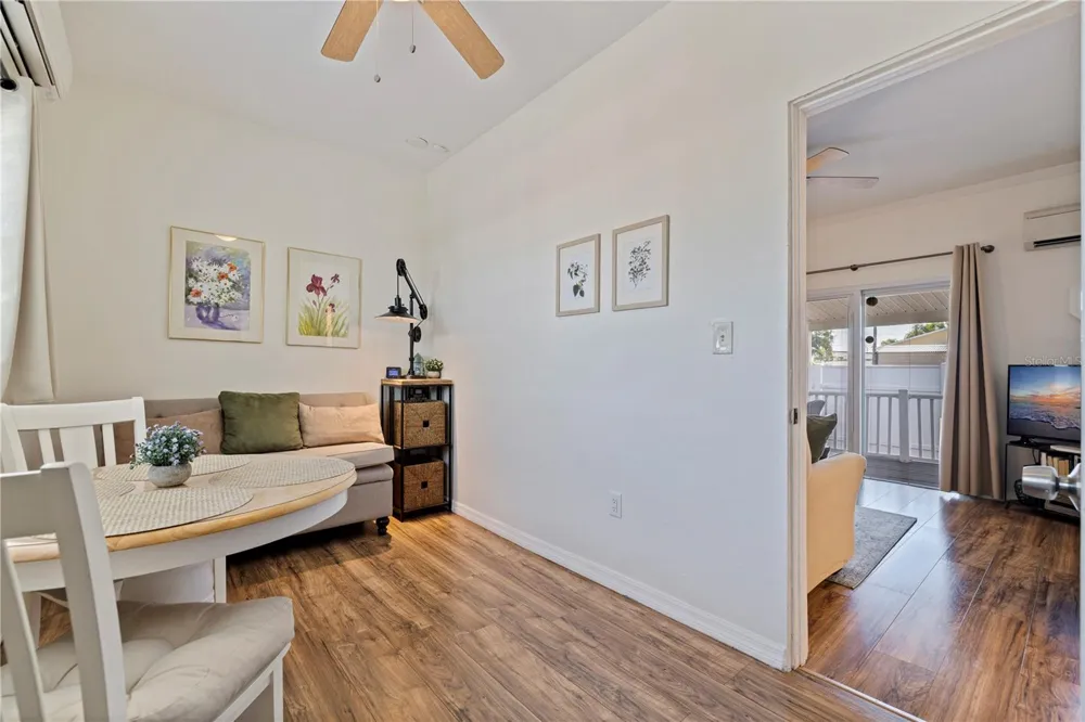 327 25TH STREET S St Petersburg, FL 33712