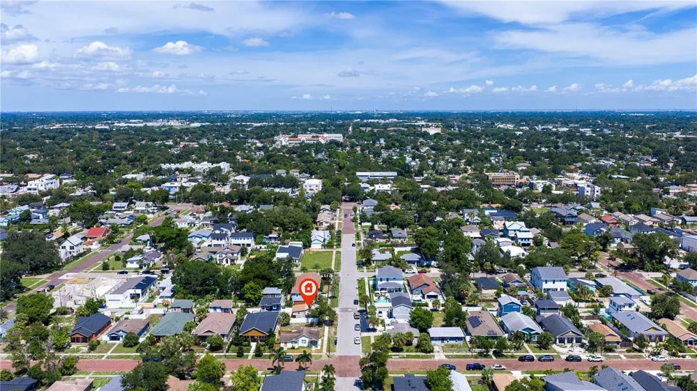 327 25TH STREET S St Petersburg, FL 33712