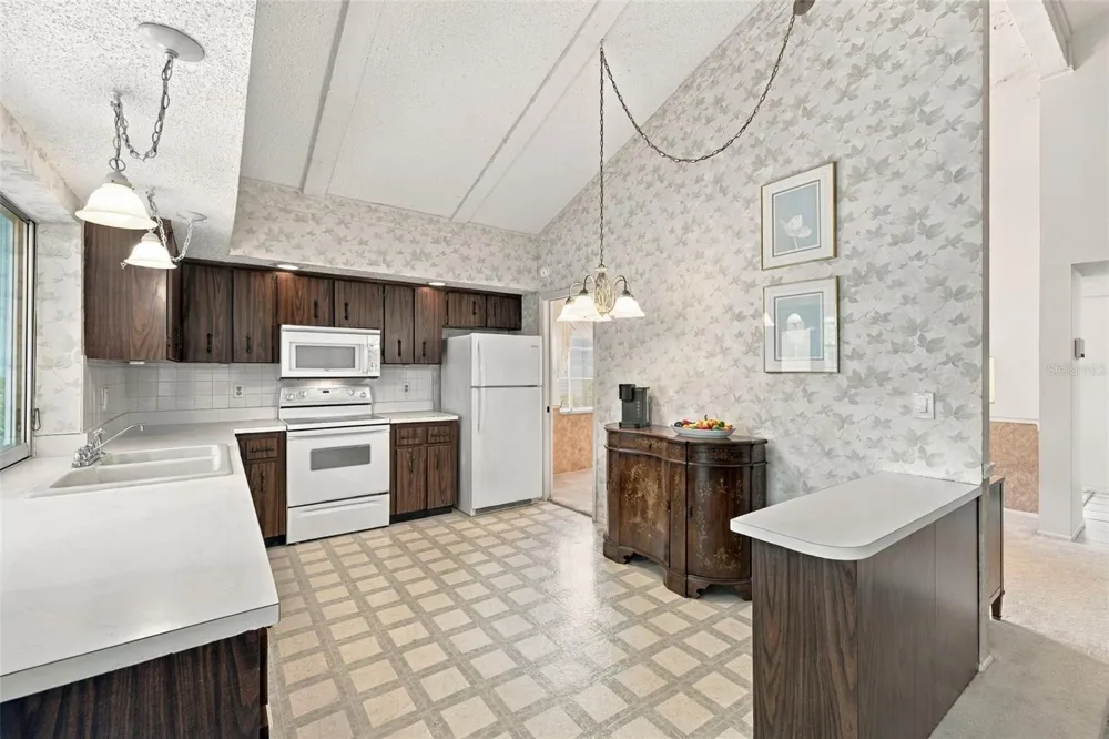 2101 SUNSET POINT ROAD #1502 Clearwater, FL 33765