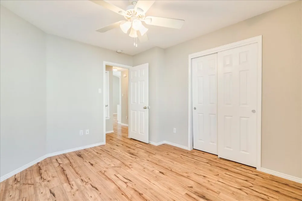 175 Wetzel Kyle, TX 78640
