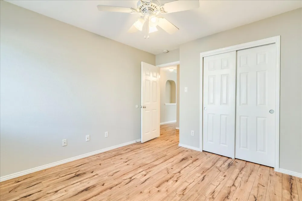 175 Wetzel Kyle, TX 78640