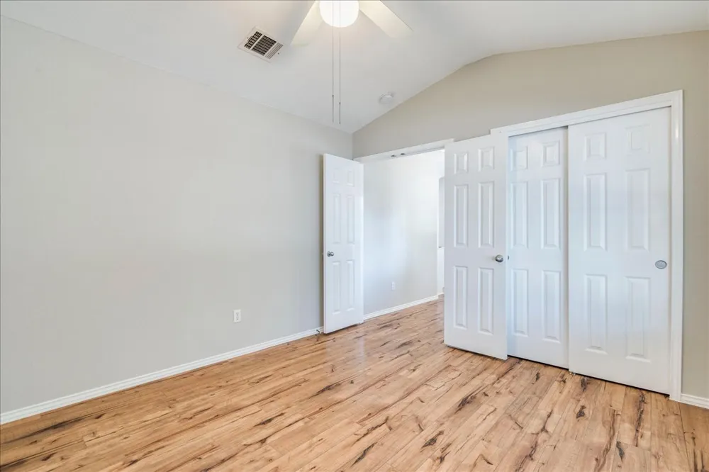 175 Wetzel Kyle, TX 78640