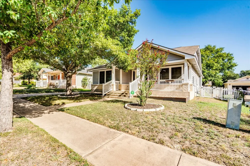 175 Wetzel Kyle, TX 78640