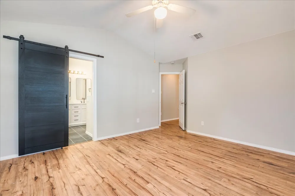 175 Wetzel Kyle, TX 78640