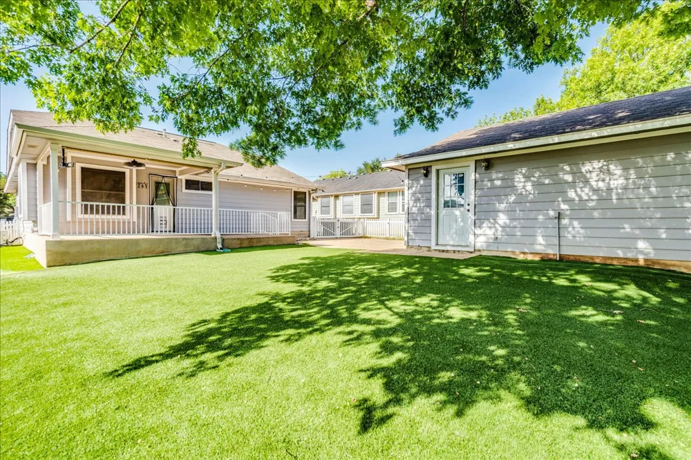 175 Wetzel Kyle, TX 78640