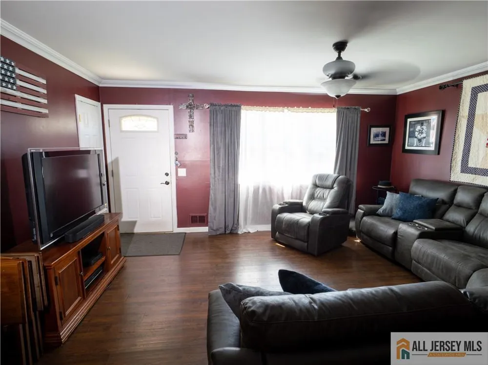 2 Missouri Court #185 Old Bridge, NJ 07747