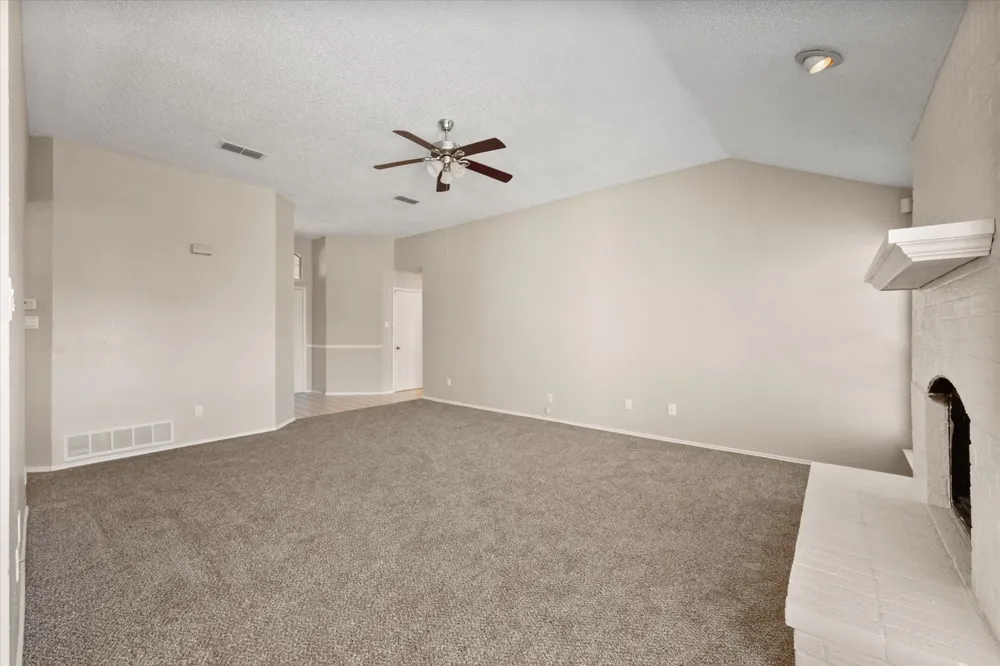 926 Tennis Villa Drive Arlington, TX 76017