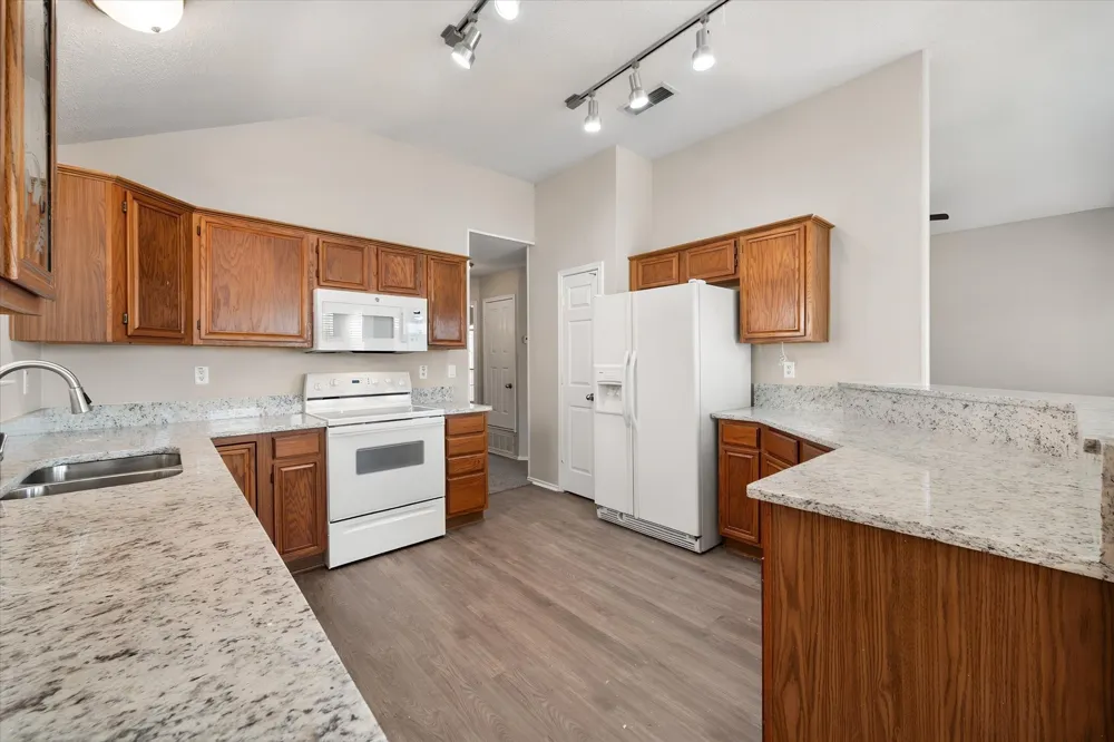 926 Tennis Villa Drive Arlington, TX 76017