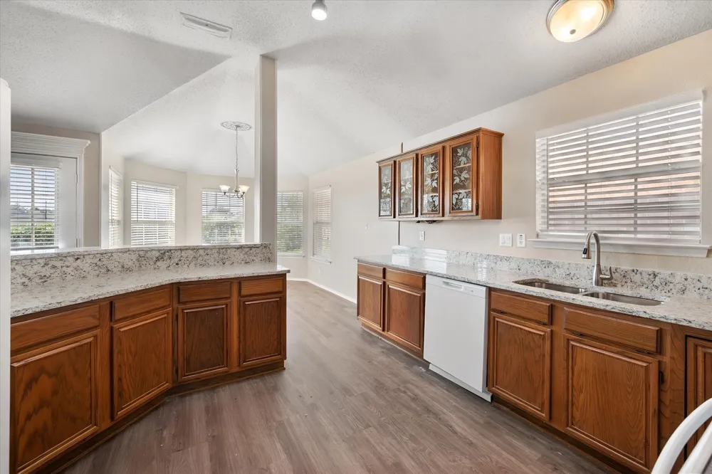 926 Tennis Villa Drive Arlington, TX 76017