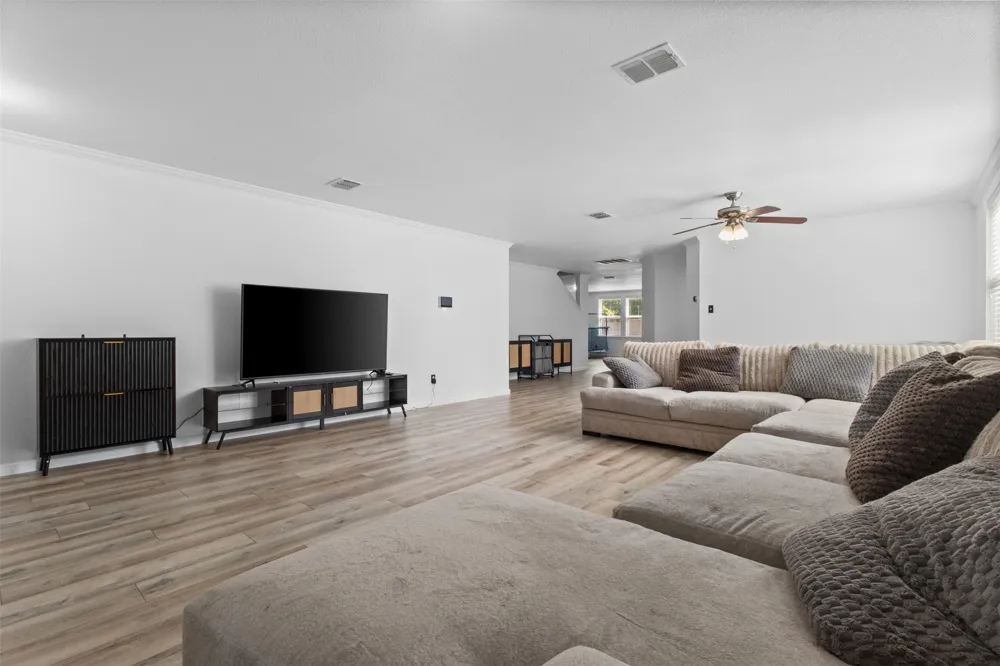 8005 York Beach Place Arlington, TX 76002