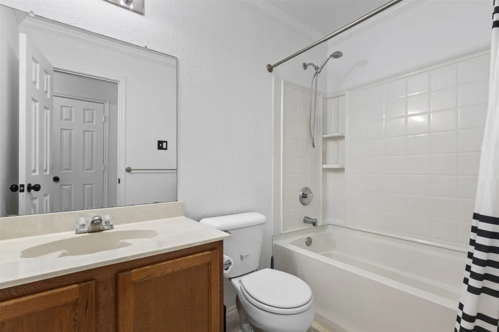 8005 York Beach Place Arlington, TX 76002