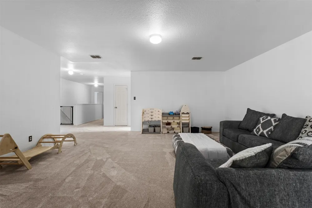 8005 York Beach Place Arlington, TX 76002