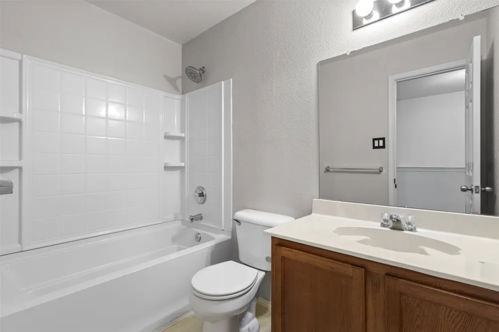 8005 York Beach Place Arlington, TX 76002