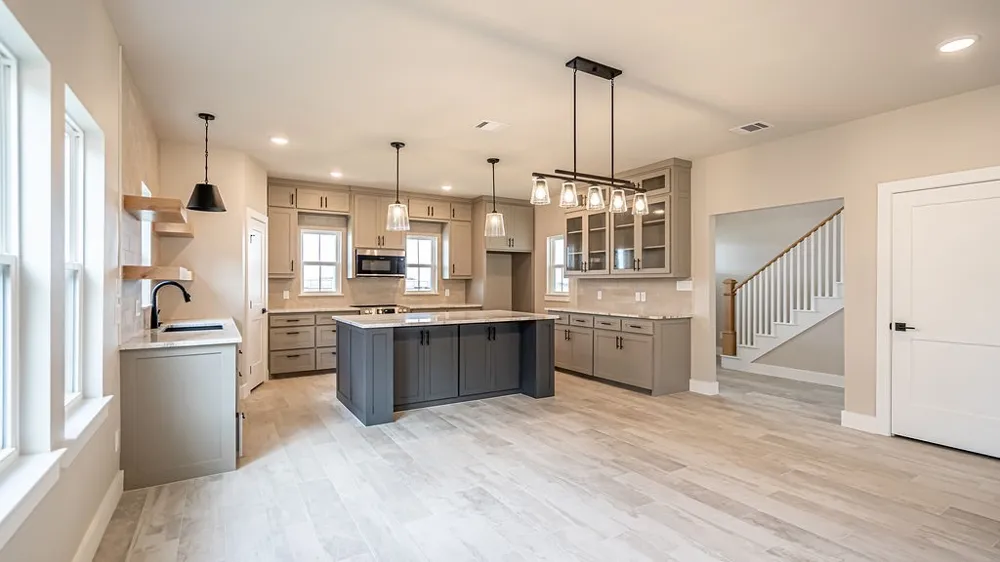 2204 Salina Circle Granbury, TX 76048