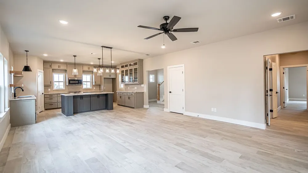 2204 Salina Circle Granbury, TX 76048