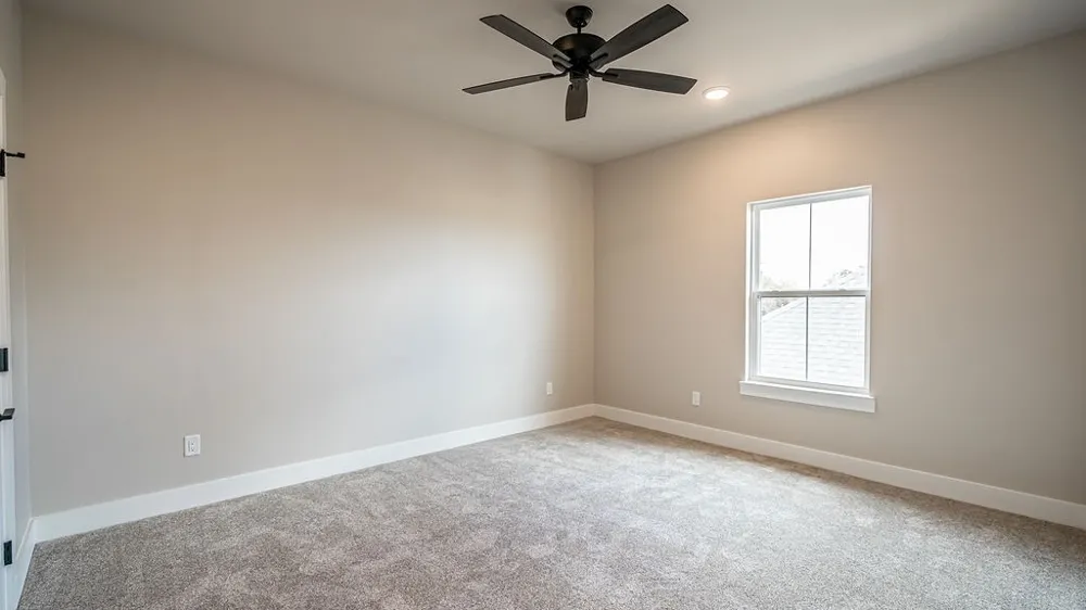 2204 Salina Circle Granbury, TX 76048