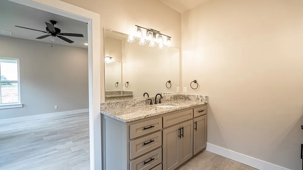 2204 Salina Circle Granbury, TX 76048