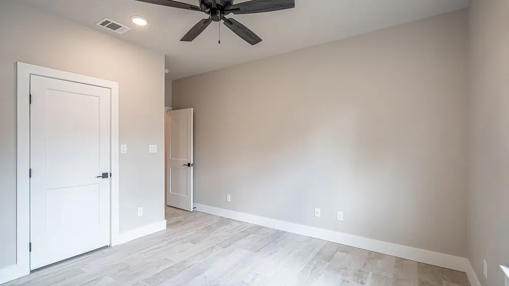 2204 Salina Circle Granbury, TX 76048