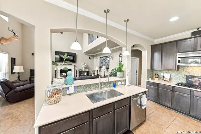 12439 Caprock Crk San Antonio, TX 78254