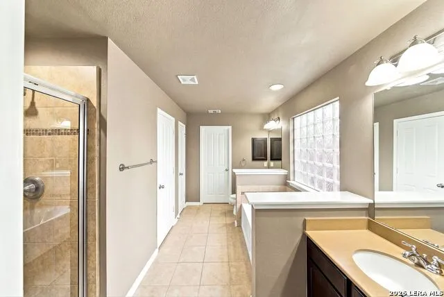 12439 Caprock Crk San Antonio, TX 78254