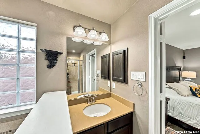 12439 Caprock Crk San Antonio, TX 78254