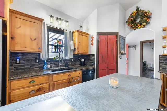 145 ROUGH CREEK RD Mountain Home, TX 78058