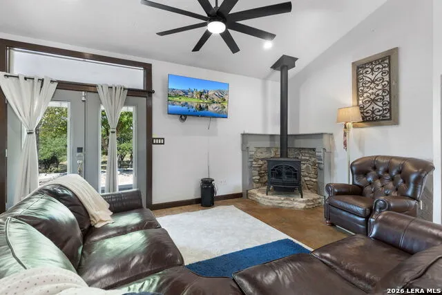 145 ROUGH CREEK RD Mountain Home, TX 78058