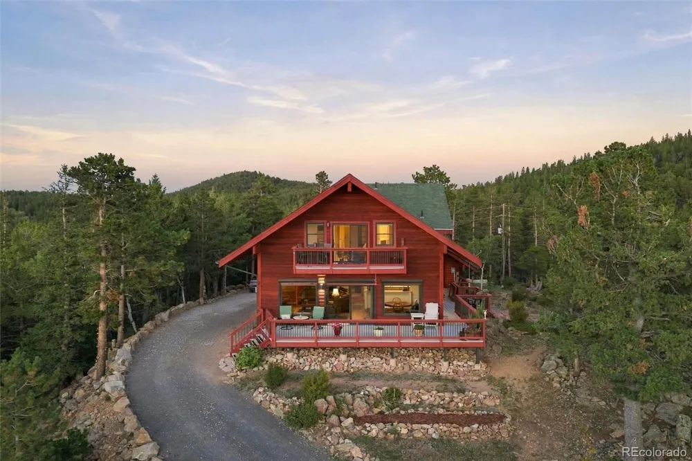 563 Pine Cone Circle Ward, CO 80481