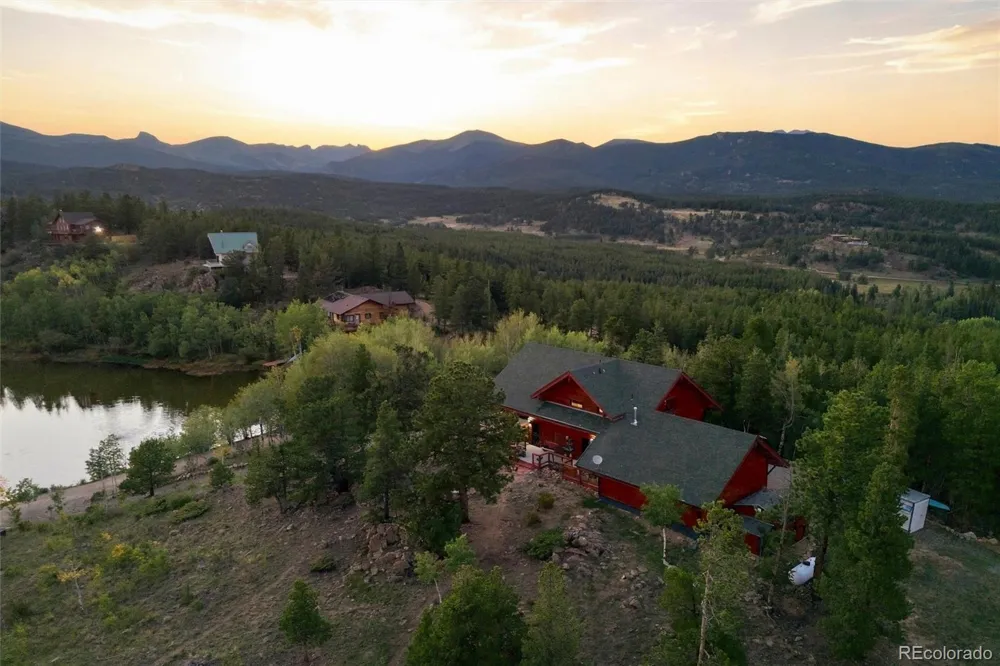 563 Pine Cone Circle Ward, CO 80481