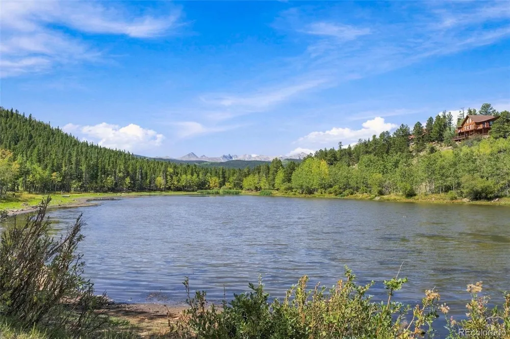 563 Pine Cone Circle Ward, CO 80481