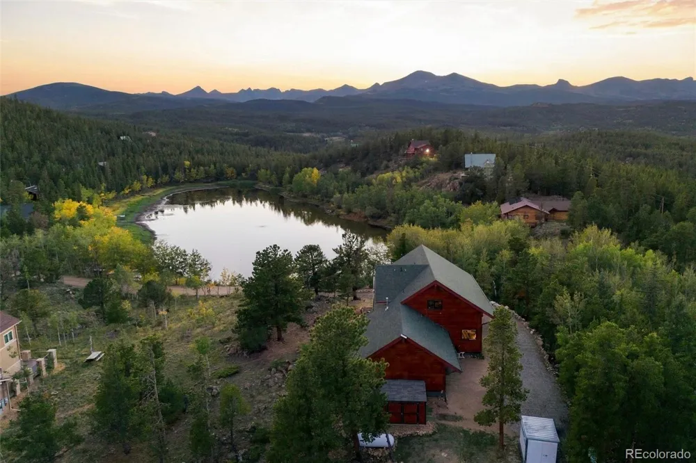 563 Pine Cone Circle Ward, CO 80481