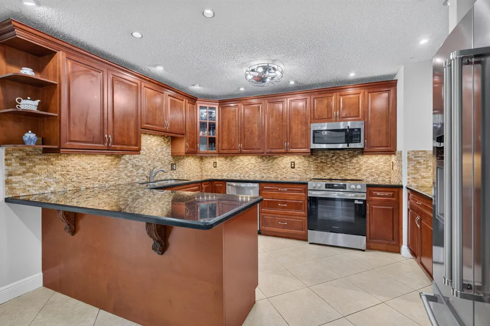 10531 NW 11TH COURT Plantation, FL 33322