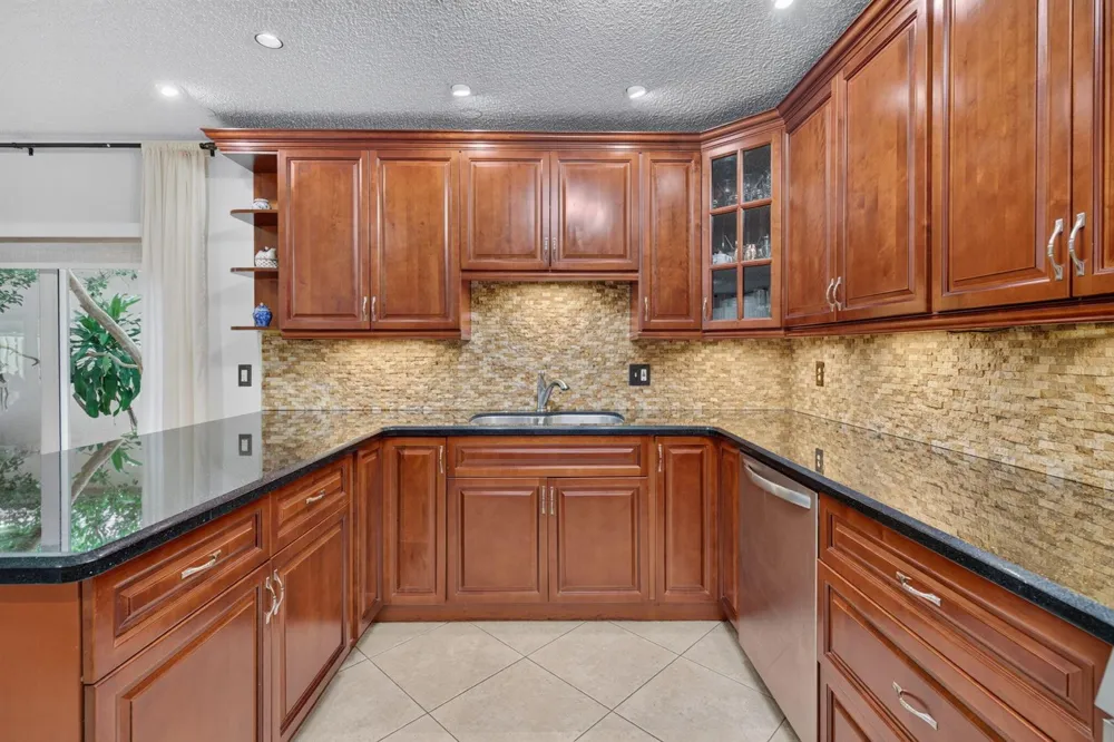 10531 NW 11TH COURT Plantation, FL 33322