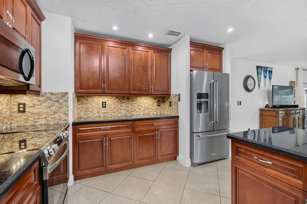 10531 NW 11TH COURT Plantation, FL 33322