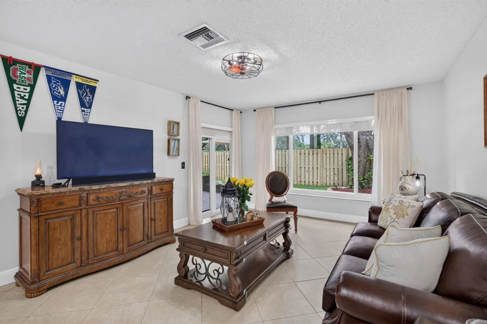 10531 NW 11TH COURT Plantation, FL 33322