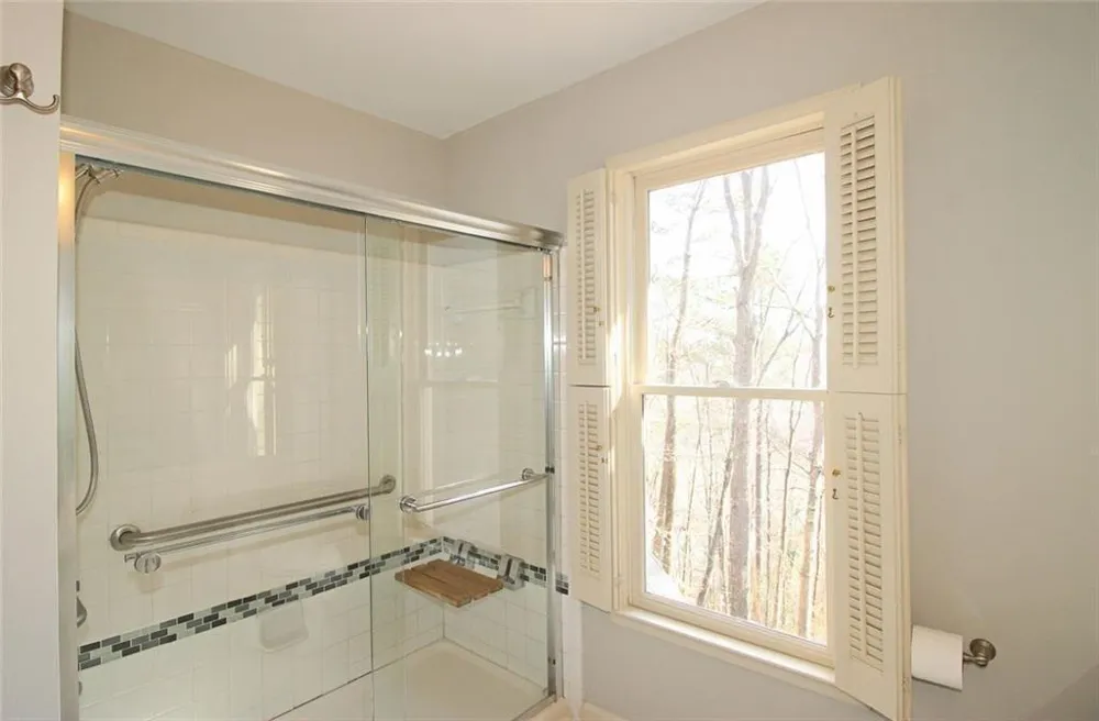 128 River Ridge Lane Roswell, GA 30075