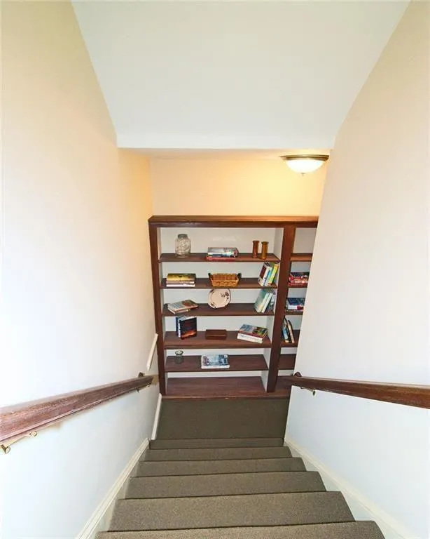 128 River Ridge Lane Roswell, GA 30075