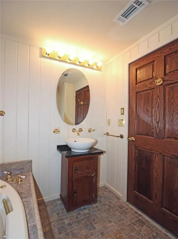 128 River Ridge Lane Roswell, GA 30075