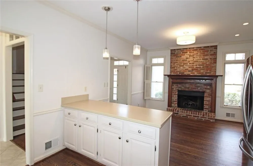 128 River Ridge Lane Roswell, GA 30075