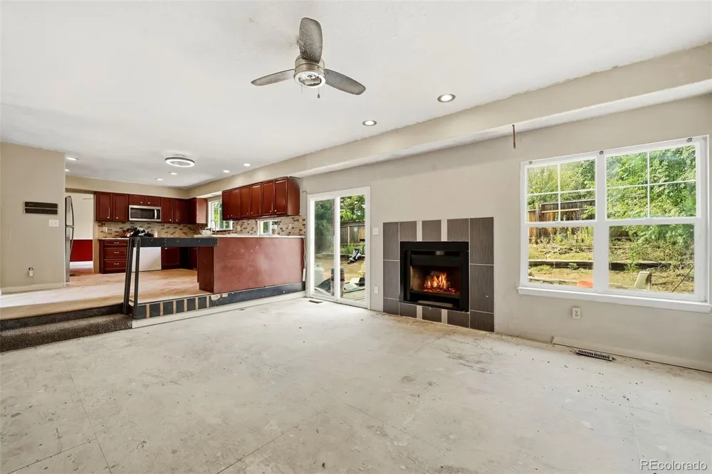 4870 Champagne Drive Colorado Springs, CO 80919
