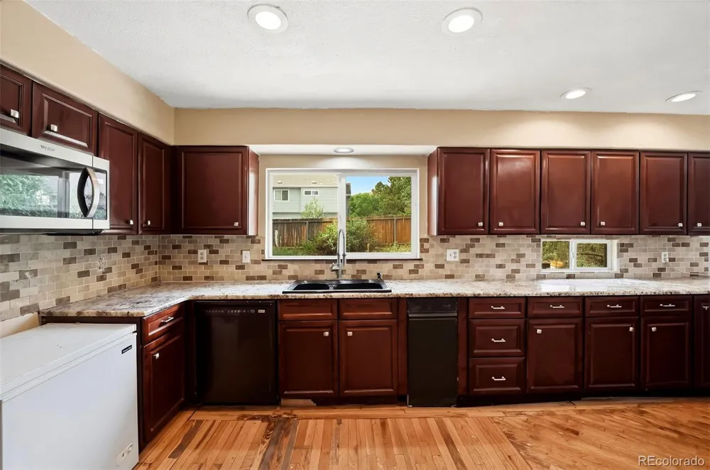 4870 Champagne Drive Colorado Springs, CO 80919