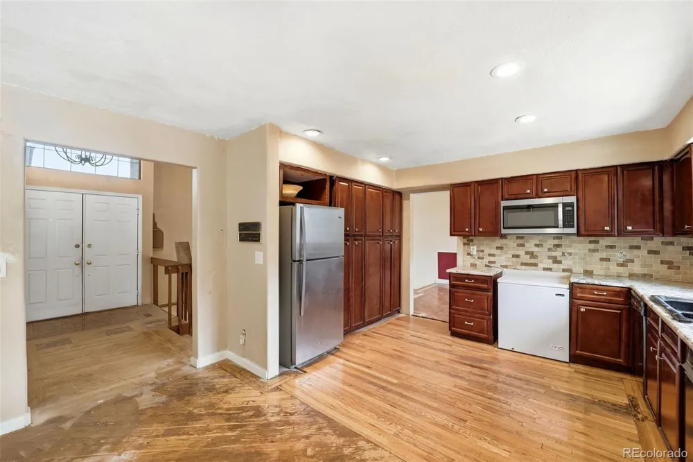 4870 Champagne Drive Colorado Springs, CO 80919