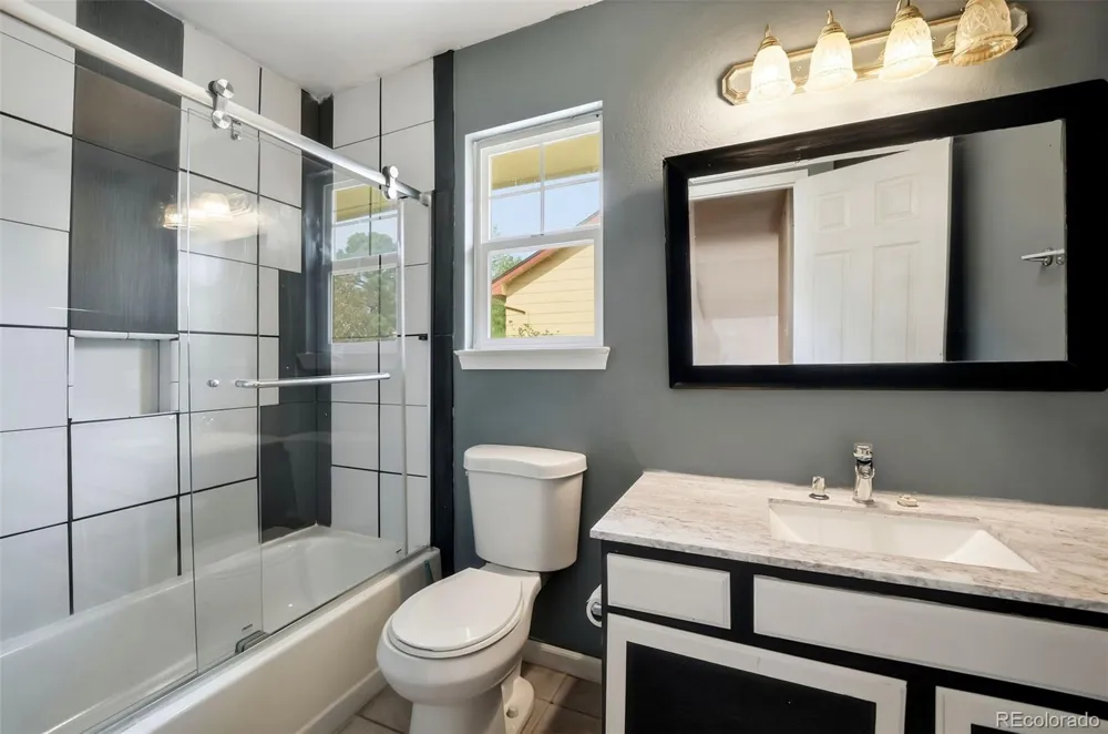 4870 Champagne Drive Colorado Springs, CO 80919