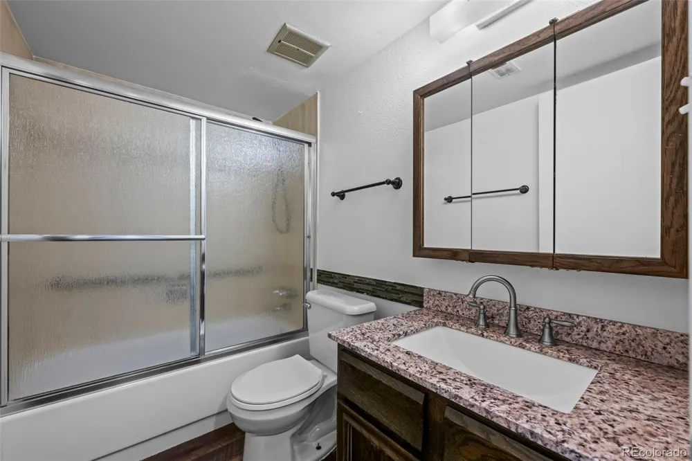 384 S Ironton Street #201 Aurora, CO 80012
