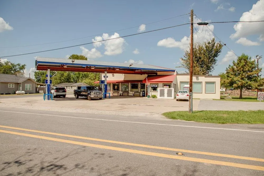 11042 Fm 149 Richards, TX 77873