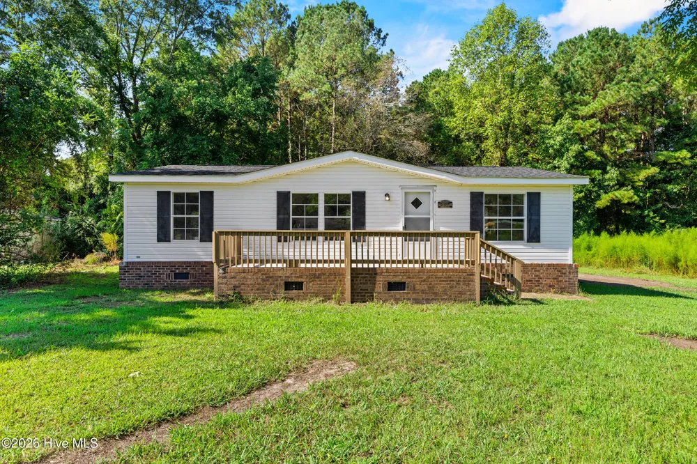 193 Peach Street Clarkton, NC 28433